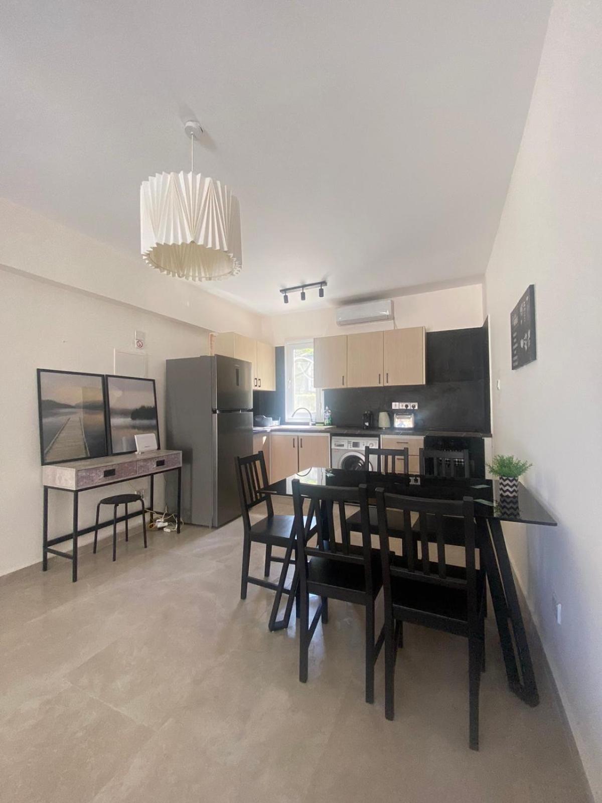 Mari House-Close To The Beach Paphos Buitenkant foto